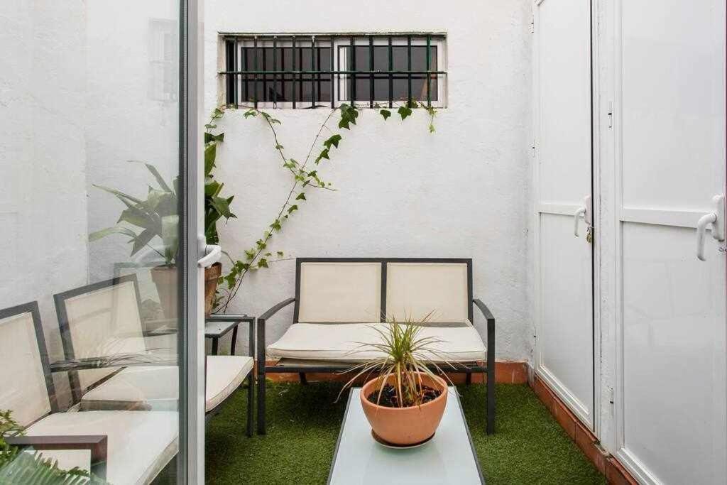 Lujoso Apartamento Con Patio En Triana Sevilla Dış mekan fotoğraf